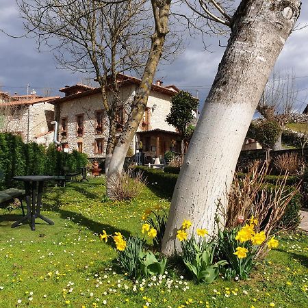 La Casona Del Jou Guest House Ortiguero Eksteriør bilde